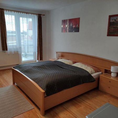 Hezke Ubytovani V Centru Mesta Apartment Trebic Bagian luar foto