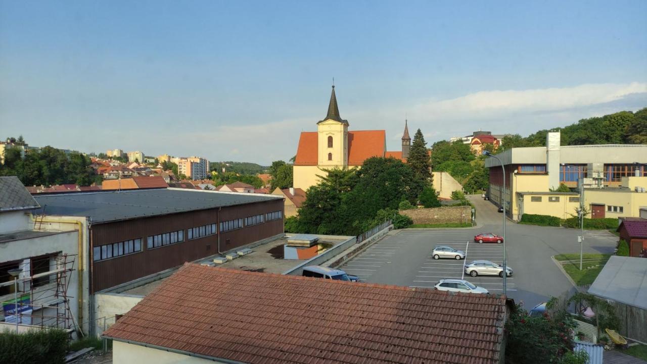 Hezke Ubytovani V Centru Mesta Apartment Trebic Bagian luar foto